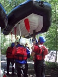 SWISS RAFTING 2009 - to nejlep z raftingu ve vcarsku, Poas, voda a parta super. - fotografie 326