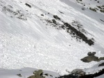 SILVRETTA - OPRAVDOV SKIALPINISTICK RJ - 2011, tyi dny ve sluncem zalitch horch. Pochvala vem astnkm za pohodu a super vkony. Odpoledn siesta byla vdy odmnou za rann vstvn... - fotografie 25