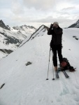 SILVRETTA - OPRAVDOV SKIALPINISTICK RJ - 2011, tyi dny ve sluncem zalitch horch. Pochvala vem astnkm za pohodu a super vkony. Odpoledn siesta byla vdy odmnou za rann vstvn... - fotografie 69