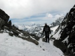 SILVRETTA - OPRAVDOV SKIALPINISTICK RJ - 2011, tyi dny ve sluncem zalitch horch. Pochvala vem astnkm za pohodu a super vkony. Odpoledn siesta byla vdy odmnou za rann vstvn... - fotografie 107