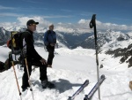 SILVRETTA - OPRAVDOV SKIALPINISTICK RJ - 2011, tyi dny ve sluncem zalitch horch. Pochvala vem astnkm za pohodu a super vkony. Odpoledn siesta byla vdy odmnou za rann vstvn... - fotografie 120