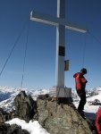 SILVRETTA - OPRAVDOV SKIALPINISTICK RJ - 2011, tyi dny ve sluncem zalitch horch. Pochvala vem astnkm za pohodu a super vkony. Odpoledn siesta byla vdy odmnou za rann vstvn... - fotografie 166