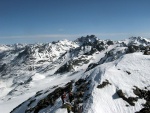 SILVRETTA - OPRAVDOV SKIALPINISTICK RJ - 2011, tyi dny ve sluncem zalitch horch. Pochvala vem astnkm za pohodu a super vkony. Odpoledn siesta byla vdy odmnou za rann vstvn... - fotografie 168