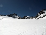 SILVRETTA - OPRAVDOV SKIALPINISTICK RJ - 2011, tyi dny ve sluncem zalitch horch. Pochvala vem astnkm za pohodu a super vkony. Odpoledn siesta byla vdy odmnou za rann vstvn... - fotografie 185