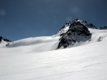 SILVRETTA - OPRAVDOV SKIALPINISTICK RJ - 2011, tyi dny ve sluncem zalitch horch. Pochvala vem astnkm za pohodu a super vkony. Odpoledn siesta byla vdy odmnou za rann vstvn... - fotografie 186