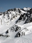 SILVRETTA - OPRAVDOV SKIALPINISTICK RJ - 2011, tyi dny ve sluncem zalitch horch. Pochvala vem astnkm za pohodu a super vkony. Odpoledn siesta byla vdy odmnou za rann vstvn... - fotografie 205