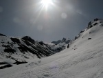 SILVRETTA - OPRAVDOV SKIALPINISTICK RJ - 2011, tyi dny ve sluncem zalitch horch. Pochvala vem astnkm za pohodu a super vkony. Odpoledn siesta byla vdy odmnou za rann vstvn... - fotografie 222