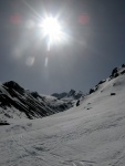 SILVRETTA - OPRAVDOV SKIALPINISTICK RJ - 2011, tyi dny ve sluncem zalitch horch. Pochvala vem astnkm za pohodu a super vkony. Odpoledn siesta byla vdy odmnou za rann vstvn... - fotografie 223