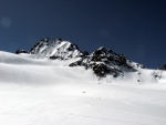 SILVRETTA - OPRAVDOV SKIALPINISTICK RJ - 2011, tyi dny ve sluncem zalitch horch. Pochvala vem astnkm za pohodu a super vkony. Odpoledn siesta byla vdy odmnou za rann vstvn... - fotografie 228