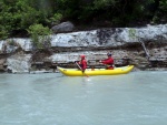 RAFTING EXPEDICE DO ALBNIE 2011, Dalek a exotick zem ns opt pijala vldn s pekrsnou prodou a dobrm poasm. Vodckch zitk bylo hojn, stejn jako gurmnskch a cestovatelskch. Pjemnou partu jet vylepila Danina k - fotografie 245