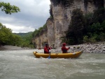 RAFTING EXPEDICE DO ALBNIE 2011, Dalek a exotick zem ns opt pijala vldn s pekrsnou prodou a dobrm poasm. Vodckch zitk bylo hojn, stejn jako gurmnskch a cestovatelskch. Pjemnou partu jet vylepila Danina k - fotografie 278