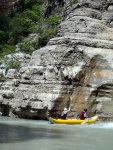 RAFTING EXPEDICE DO ALBNIE 2011, Dalek a exotick zem ns opt pijala vldn s pekrsnou prodou a dobrm poasm. Vodckch zitk bylo hojn, stejn jako gurmnskch a cestovatelskch. Pjemnou partu jet vylepila Danina k - fotografie 304