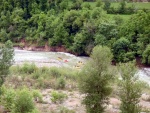 RAFTING EXPEDICE DO ALBNIE 2011, Dalek a exotick zem ns opt pijala vldn s pekrsnou prodou a dobrm poasm. Vodckch zitk bylo hojn, stejn jako gurmnskch a cestovatelskch. Pjemnou partu jet vylepila Danina k - fotografie 401