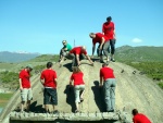 RAFTING EXPEDICE DO ALBNIE 2011, Dalek a exotick zem ns opt pijala vldn s pekrsnou prodou a dobrm poasm. Vodckch zitk bylo hojn, stejn jako gurmnskch a cestovatelskch. Pjemnou partu jet vylepila Danina k - fotografie 431