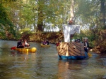 ZAMYKN LABE 2011, Tradin a vyveden akce jako obvykle za slunench paprsk a pohody v kuksu. I letos dolo na koupn, ale veern kapela rozehla kadho. - fotografie 36