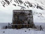 TO NEJLEP Z NZKCH TATER NA SKIALPECH, Non vlap v patek na chatu pod hvzdnou oblohou, vtrn orgie na umbieru a Chopku, fantastick vhledy a nedln pardn lyovaka se skvlou partikou. - fotografie 33