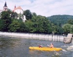 SZAVA - ROMATICK EKA, tdenn plavba, Pjemn tdenn plavba po klasick esk ece, spousty sjzdnch jez, lajsen, pamtek, hospdek, a na zvr ten nejhez a peejnat sek do Pikovic. Dobr poas stejn jako dobr nlada ... - fotografie 22