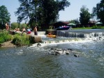 SZAVA - ROMATICK EKA, tdenn plavba, Pjemn tdenn plavba po klasick esk ece, spousty sjzdnch jez, lajsen, pamtek, hospdek, a na zvr ten nejhez a peejnat sek do Pikovic. Dobr poas stejn jako dobr nlada ... - fotografie 72